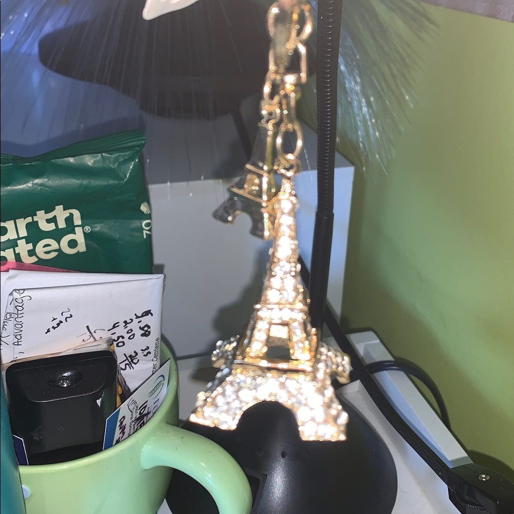 Eiffel Tower purse/bag charm Keychain with Crystals nwt - Picture 5 of 7